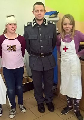 Grafika #1: Lekcja historii z grupą Rekonstrukto