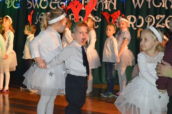 Grafika #4: KIERMASZ BOŻONARODZENIOWY !