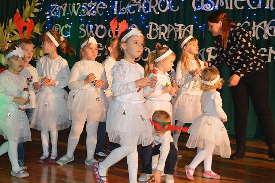 Grafika #6: KIERMASZ BOŻONARODZENIOWY !