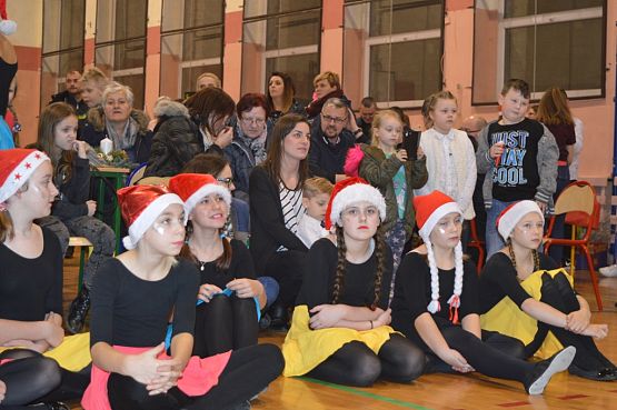 Grafika #8: KIERMASZ BOŻONARODZENIOWY !