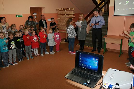 Grafika #6: Apel podsumowujący miesiąc samorządowy klasy IV