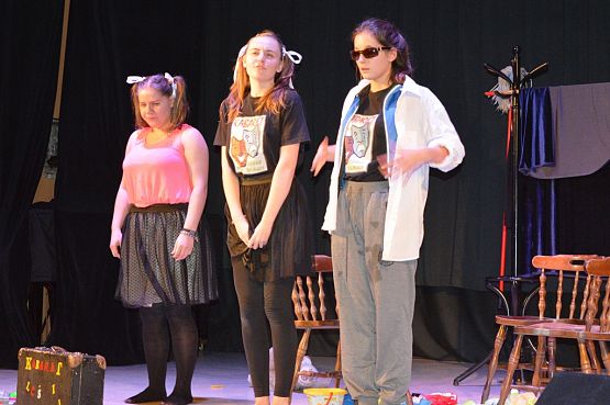 Grafika #3: Kabaret Leśni Skauci na ogólnopolskim festiwalu teatralnym.