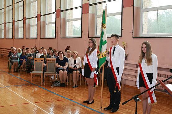 Grafika #1: Uroczyste obchody Dnia Edukacji Narodowej