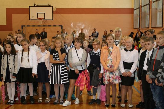 Grafika #6: UROCZYSTE ROZPOCZĘCIE ROKU SZKOLNEGO 2017/18 4 WRZEŚNIA