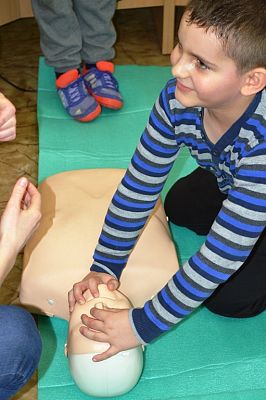 Grafika #1: WARSZTATY Z PIERWSZEJ POMOCY