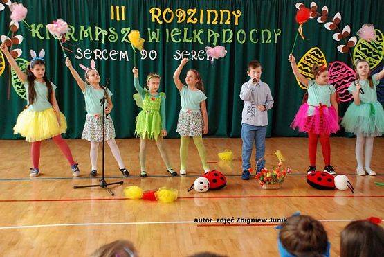 Grafika #2: KIERMASZ WIELKANOCNY