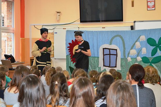 Grafika #3: Teatr "Arkada"