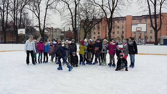 Grafika #1: Z wizytą na lodowisku