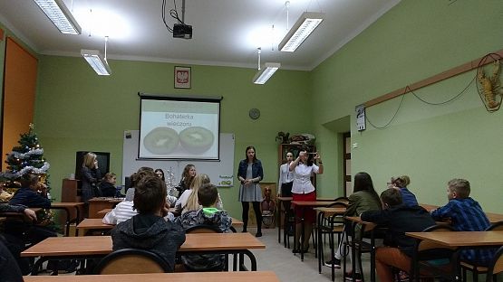 Grafika #3: Nerd Night