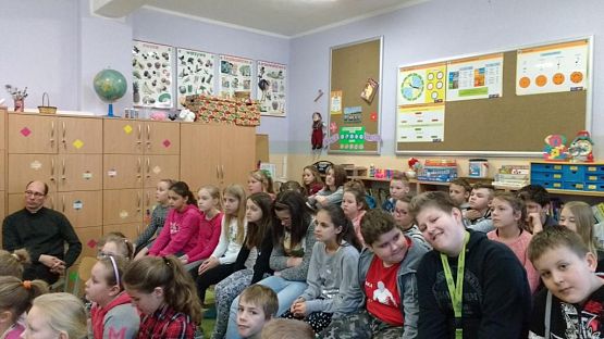 Grafika #6: Spektakle profilaktyczne - Teatr Kurtyna