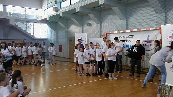 Grafika #9: WALCZ-ZWYCIĘŻAJ