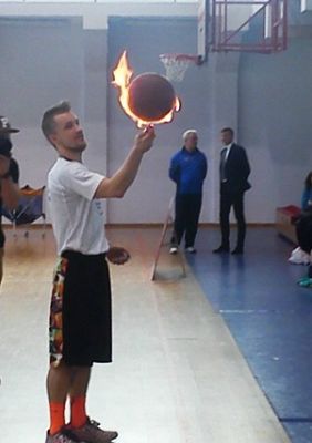 Grafika #10: WALCZ-ZWYCIĘŻAJ