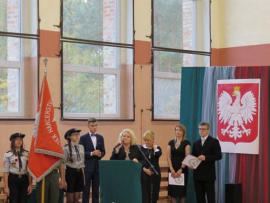 Grafika #33: 70 LECIE SZKOŁY