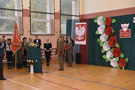 Grafika #10: 70 LECIE SZKOŁY