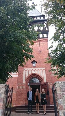 Grafika #2: Egzotycznie… ale jak w Domu