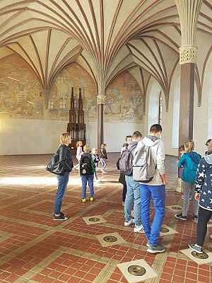 Grafika #2: Wycieczka do Muzeum Zamkowego w Malborku