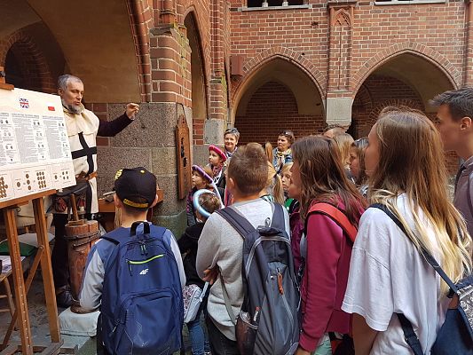 Grafika #17: Wycieczka do Muzeum Zamkowego w Malborku