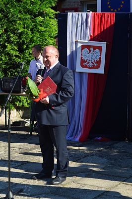 Grafika #2: Rozpoczęcie roku szkolnego 2016/2017