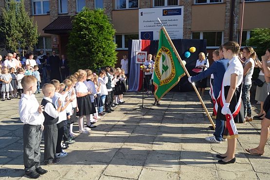 Grafika #5: Rozpoczęcie roku szkolnego 2016/2017