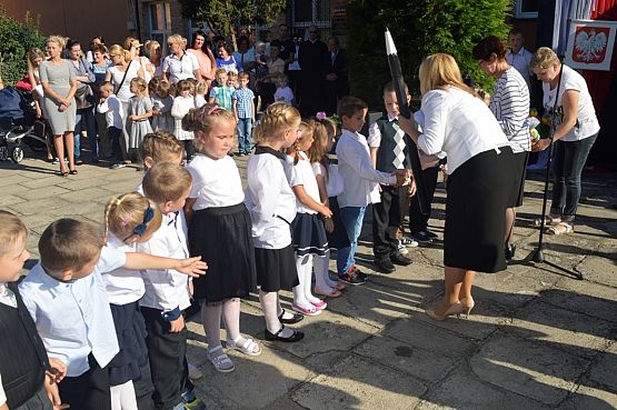 Grafika #6: Rozpoczęcie roku szkolnego 2016/2017