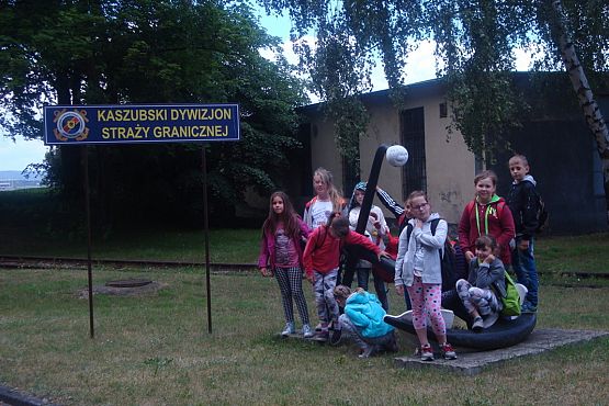 Grafika #15: Wycieczka klasy IV do Straży Granicznej w Gdańsku-Westerplatte