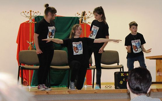 Grafika #2: "Grand Prix-nagrody aktorskie dla Kabaretu Leśni skauci"