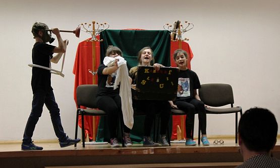 Grafika #3: "Grand Prix-nagrody aktorskie dla Kabaretu Leśni skauci"