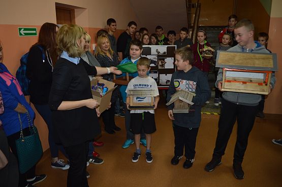 Grafika #1: Koło Przyjaciół Przyrody - Konkurs na najpiękniejszy paśnik.