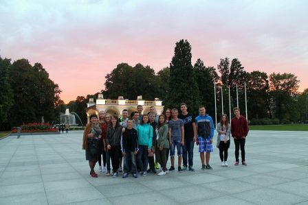 Grafika #2: Jak przygoda to tylko w Warszawie.