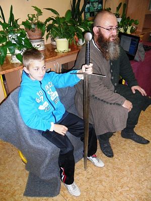 Grafika #2: ŻYWA LEKCJA HISTORII