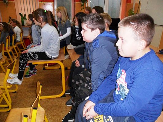 Grafika #3: ŻYWA LEKCJA HISTORII