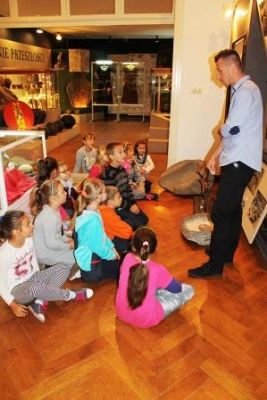 Grafika #6: Lekcja muzealna klasy IV