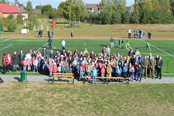 Grafika #9: UROCZYSTE OTWARCIE BOISKA SZKOLNEGO