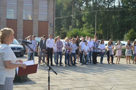 Grafika #1: ROZPOCZĘCIE ROKU SZKOLNEGO 2015/2016