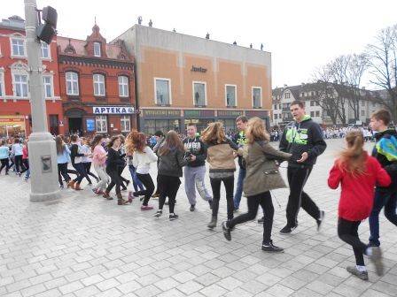 Grafika #1: PIERWSZY DZIEŃ WIOSNY ( KLASY I-III GIMNAZJUM)