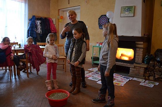 Grafika #6: Ferie na wesoło - zajęcia na świetlicy.