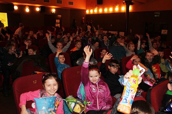 Grafika #4: Ferie na wesoło-4.II.2015 r. wyjazd do kina w Lęborku