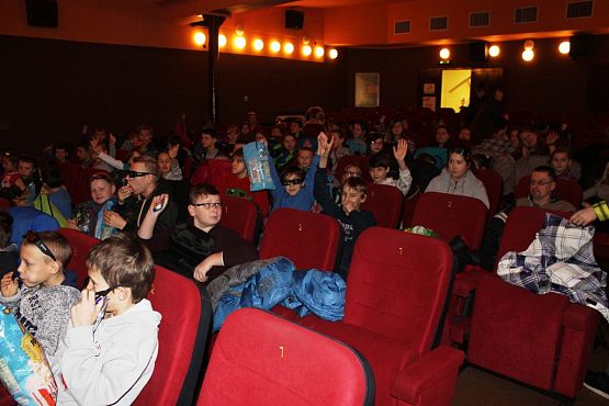 Grafika #8: Ferie na wesoło-4.II.2015 r. wyjazd do kina w Lęborku