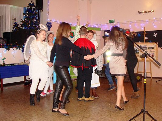 Grafika #9: 25.I.2015 występy artystyczne w trakcie X Powiatowego Turnieju Kół Gospodyń Wiejskich w Nowej Wsi Lęborskiej