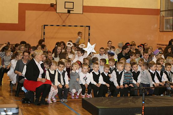 Grafika #3: KONCERT KOLĘD