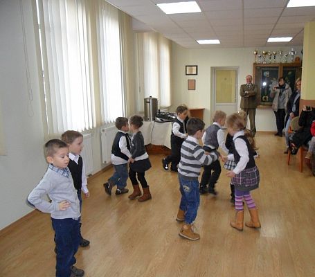 Grafika #3: "Mali kolędnicy z Leśnic"