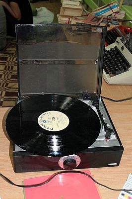 Grafika #9: "Bardzodługalekcjajęzykapolskiego"