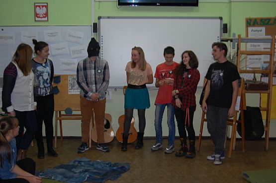 Grafika #3: "Bardzodługalekcjajęzykapolskiego"