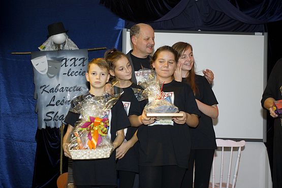 Grafika #0: Benefis z okazji XXX-lecia Kabaretu Leśni Skauci