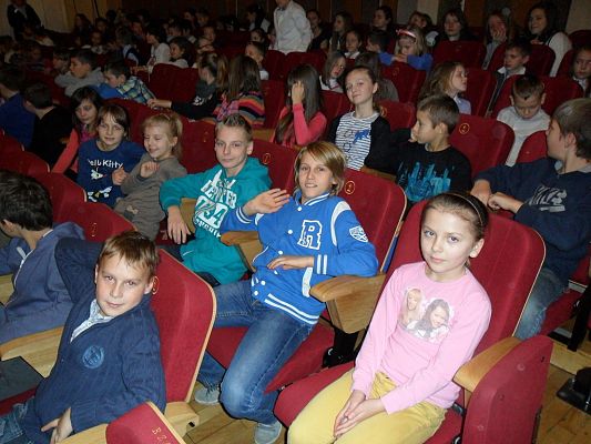 Grafika #5: "Podróże Guliwera" - Nowy Teatr w Słupsku