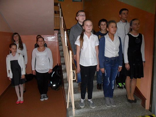 Grafika #4: Apel z okazji Święta Niepodległości.