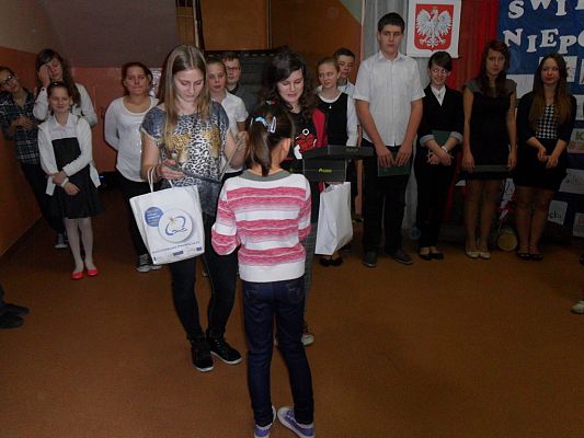 Grafika #16: Apel z okazji Święta Niepodległości.