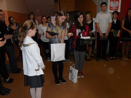 Grafika #19: Apel z okazji Święta Niepodległości.