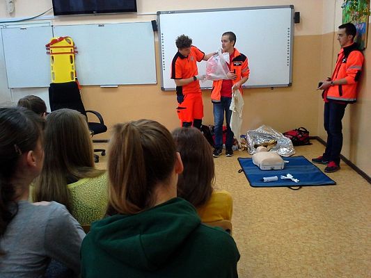 Grafika #2: I pomoc przedmedyczna.