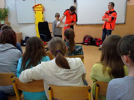 Grafika #3: I pomoc przedmedyczna.